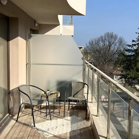 Viktoria Apartment Warna
