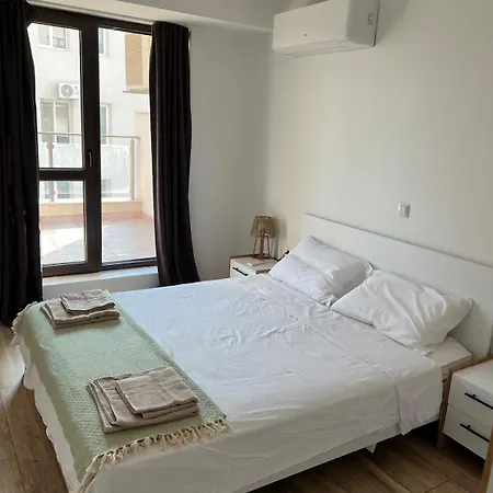 Viktoria Apartment Warna